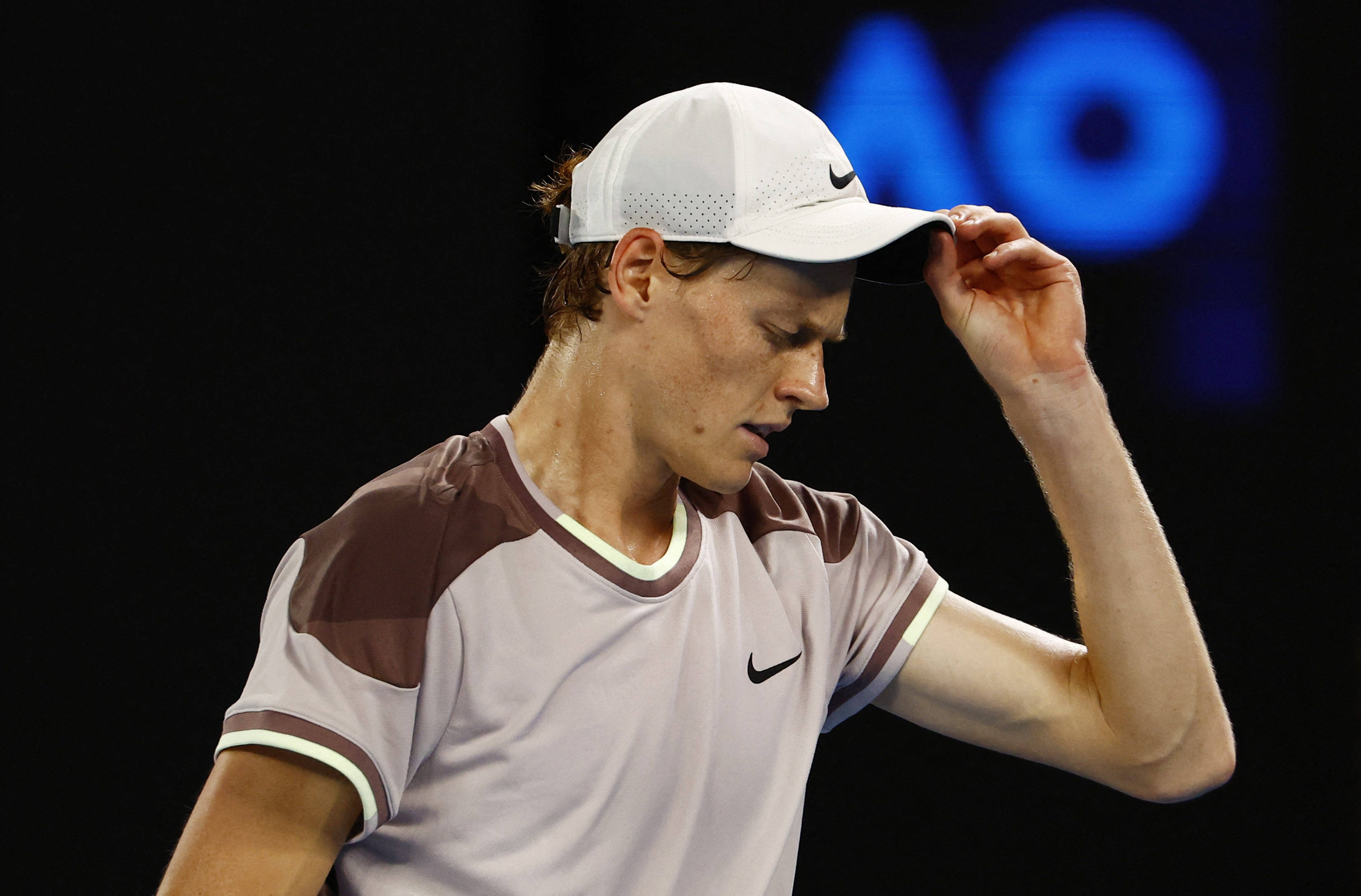 瞬息万变的 瞬息万变的